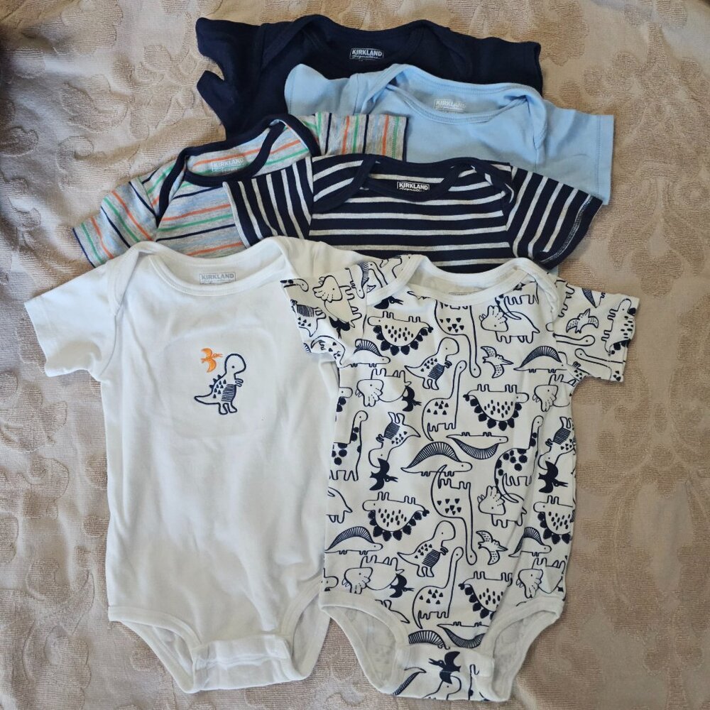 Kirkland Signature Onesie Bundle of 6. Size 12-18M